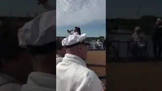 На теплоходе музыка играет!!!!