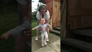 Первые шаги малышки Любавы #лысьва #baby #пермь #собака #русяпирог #топ #животные #гороскоп