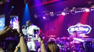 JOE performing "Stutter" @ BB Kings NYC 8/21/16
