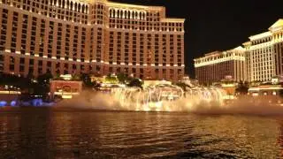 Fountains of Bellagio performing: l'estasi dell'oro (The Ecstasy of Gold) by Ennio Morricone.