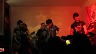 Agi-tc Antes de Usar y Jorge Salinas (Brian Johnson) - Back in black & Highway to hell (27SEP2013)