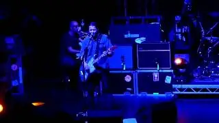 Feeder - Feeling A Moment (live)