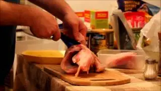 Разделка курицы ножем "Зубр Эксперт Клык"