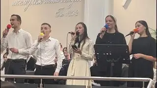 Швидко так час пролітає | група
