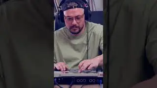 Making a beat on the akai mpcx #akaimpc #musicproduction #hiphop #sampledbeats #beatmaking #boombap