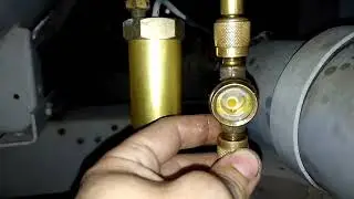 Medição do Nível de Óleo no Separador Externo Chiller Carrier 30GX
