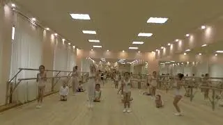 Ритмика. Комбинация «У оленя дом большой…»