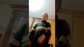 дедп дал мне свой свитер