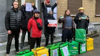 Розмова курʼєрів в офісі bolt food Київ