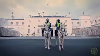 Gardaí Irish Police dancing Hard Style :)