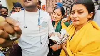 मालती के पास इतना पैसा होते हुए भी आज उसके अंतिम संस्कार के लिए पैसा इकट्ठा किया जा रहा है