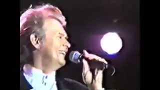 John Farnham Reasons Live Scarborough Beach (Rare Performance)