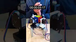 Robot solves rubik's cube #cube #rubikcube #trending#speedcubing