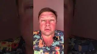 Малыш не ползает на четвереньках Как помочь #shorts