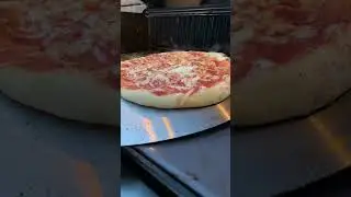 Super schnelle Pizza #pizza #hot #reels #werbung #fyp #pizzalover #pizzatime