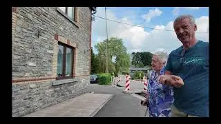 Des travaux de voirie à Hardigny devant la maison de Marie-Louise LEMAIRE: une pierre tombale???