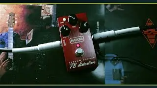 Педаль эффектов для электрогитары  MXR Custom Badass 78 Distortion