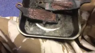 How to put copper grease on your break pads