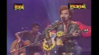 Slank - Salah (Live Akustik Perform PESTA Indosiar 2004)