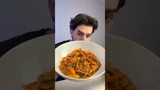 One-pot curry pasta