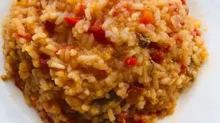 Мясо с рисом и овощами.