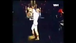 SAGA On The Loose Original Video Clip