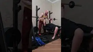 ✅ Жим штанги лежа подростка в 12 лет. Прибавляем повторение за повторением 