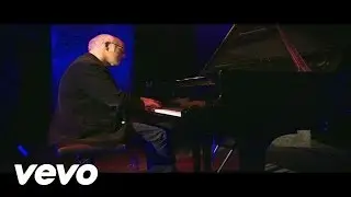 Ludovico Einaudi - Dietro Casa (Live at the Old Vic Tunnels / 2011)