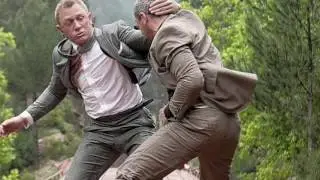 *Jaws Bond* - Jaws and James Bond (007 theme)