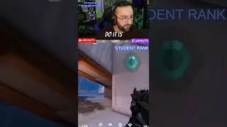 How pros peek in Valorant