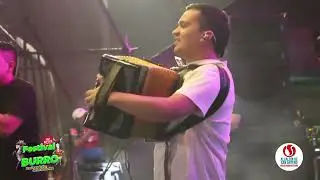 Presentación del cantante vallenato Óscar Gamarra en el Festival Nacional del Burro