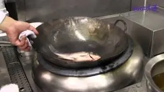 帝京酒店帝京軒江肇祺師傅教你煮「石鍋魚湯番茄泡魚肚」- Lisa味道 2014年1月號