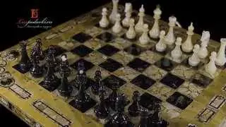 Шахматы из янтаря и мореного дуба 