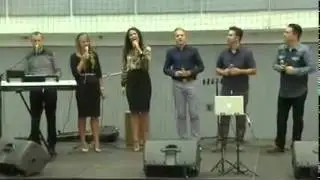 Alin si Emima Timofte,Emma si Cristi Repede & The Messengers -  Ai valoare-n ochii lu Dumnezeu