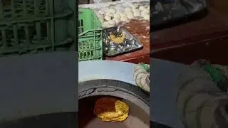 Delicious tandoori roti 🫓 India 🇮🇳 #everyone #food #streetfood #indianstreetfood