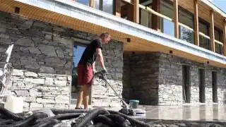 Eksponert betong ute på terrasser