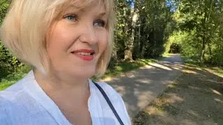 Доставка из Перекрёстка накупила вкуснятины😁У нас в Парке на Озере теперь Зона отдыха для людей.