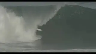 GABRIEL MEDINA ONE WAVE AT PIPELINE - HAWAII