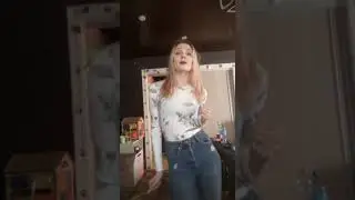 Танцы перед работой. Дочь ( приемная 🤪) вся в мать