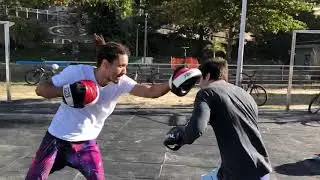 Topi de Alencar boxing no Leblon