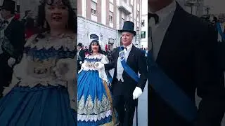 Carnevale Europeo 2024 a Isernia, con l'orso e  la corte Reale di Saponara in provincia di Messina