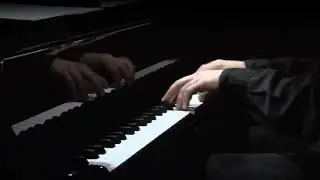 Philip Glass.  Etude 6.  Anton Batagov, piano.