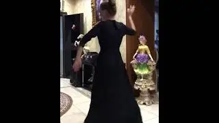 Цыганка танцует 😍бахтинушка👑