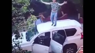 Танцуем на крыше Toyota Land Cruser Prado