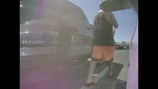 El Paso man pours sand in car window/ tesla cam catches him