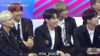 Jungkook reaction to IU's name MAMA 2017