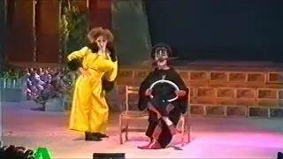 Клоун-мим-группа «Магазин Фу» на конкурсе красоты «Красуня Закарпаття» (1993)
