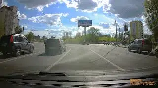 Не дам дорогу дураку. Внимание на знаки.