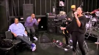 Tamar Braxton sings 
