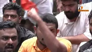 Protests Erupt in Kochi : Indian Youth Congress vs. Kerala Government Over Hema Committee Report
